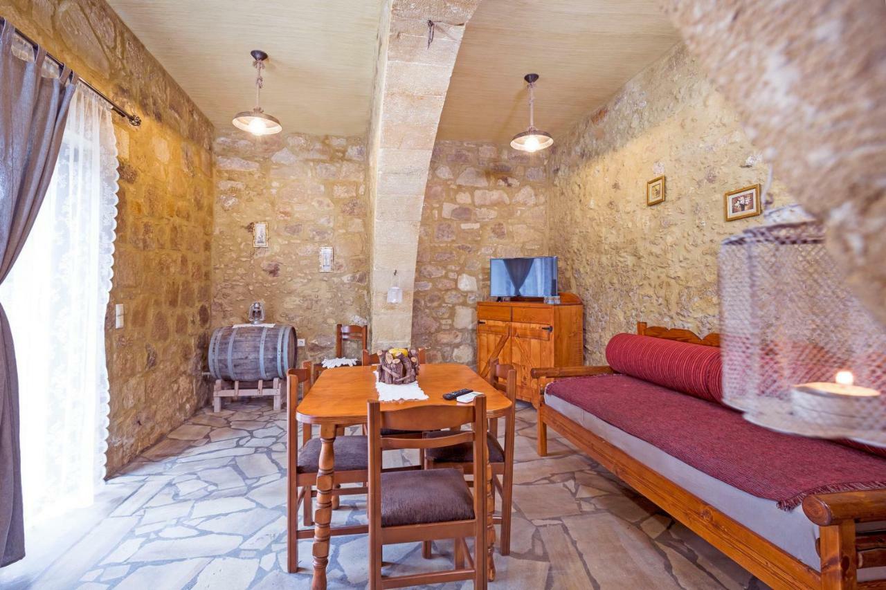 Petrakis Cretan Homes Kíssamos Exteriör bild